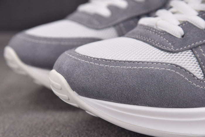 D1OR SNEAKERS B25 T0000-231