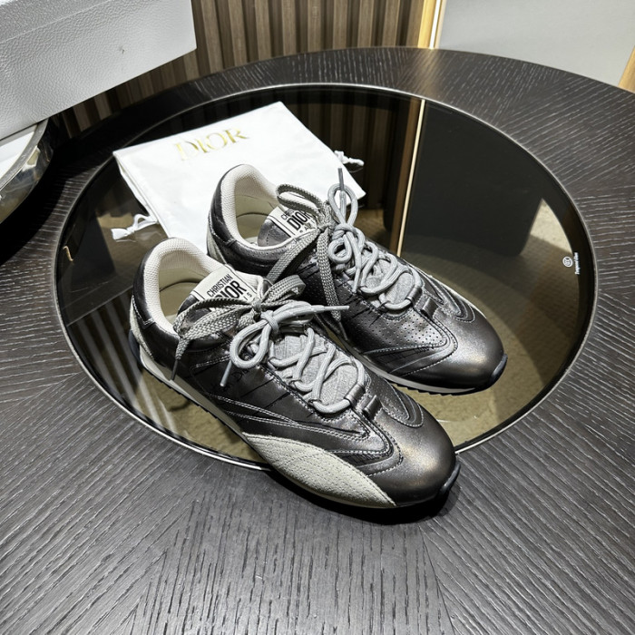 D1OR SNEAKERS T0000-233